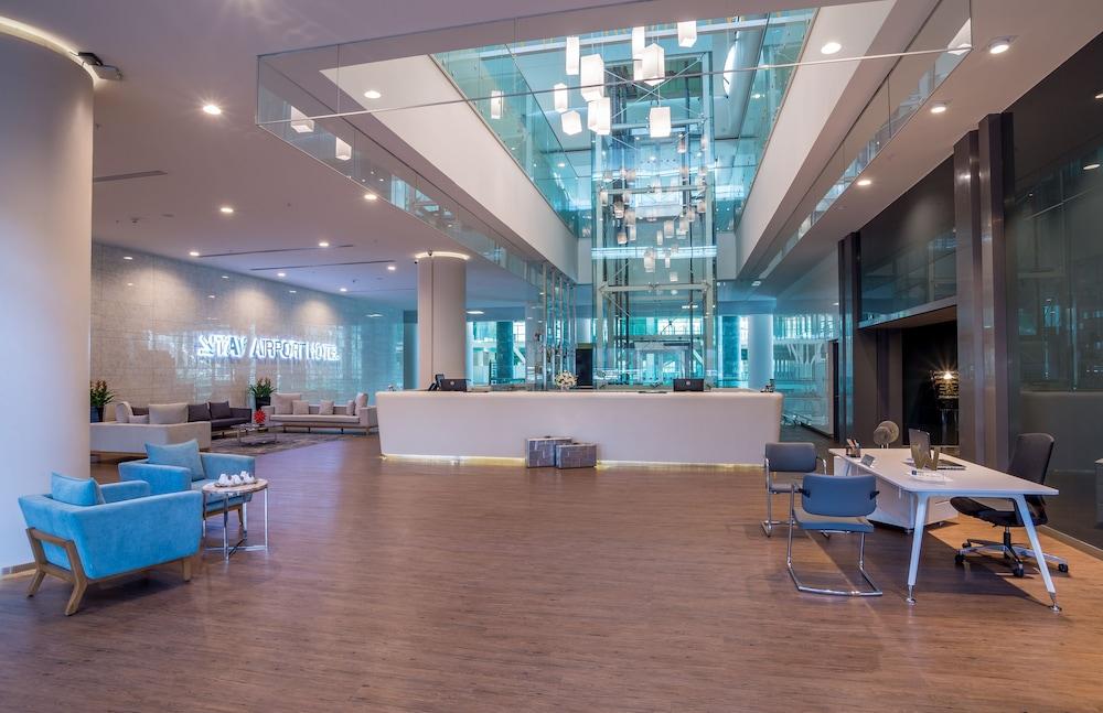 Tav Airport Hotel İzmir Exterior photo