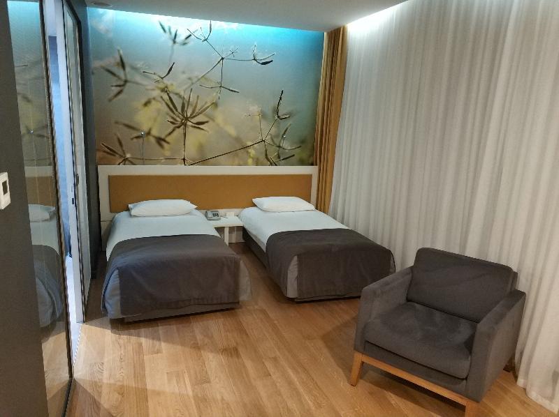 Tav Airport Hotel İzmir Exterior photo